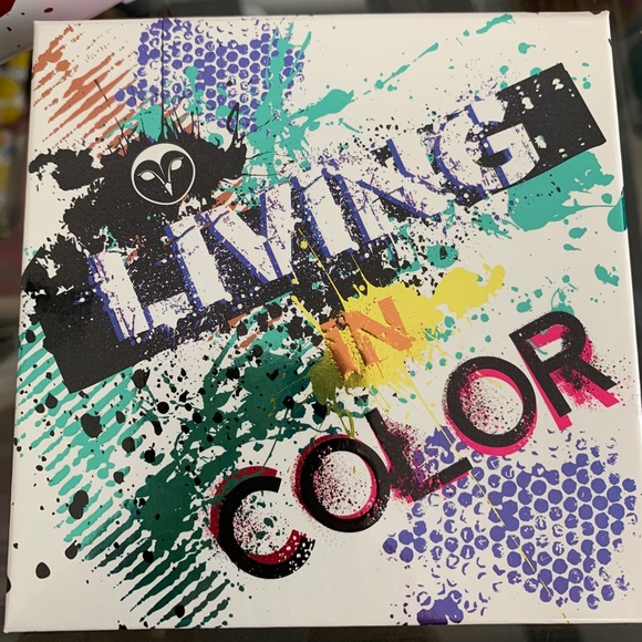 Hank & Henry eyeshadow palette - Picture 2 of 3